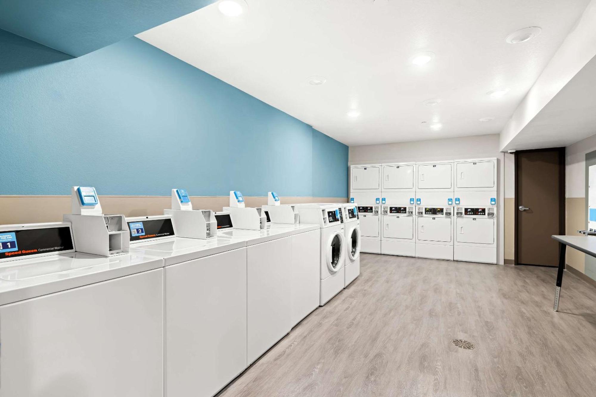 Woodspring Suites Billings Buitenkant foto